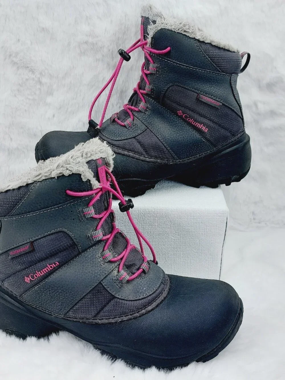 Columbia Women's Black Purple Rope Tow III Cozy Faux Fur Winter Snow Boots Sz 6